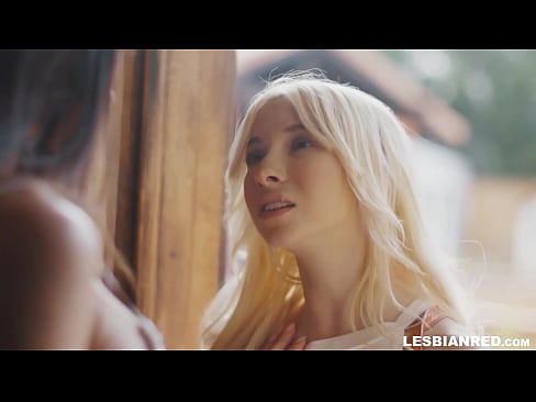 ❤️ Tyttö tulee kotiin muutamaa kuukautta myöhemmin ja päätyy syömään äitipuolensa pillua ❤️❌ Pornovideo at us ️❤