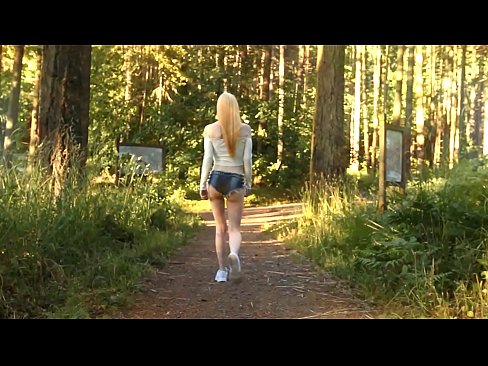 ❤️ Kaunis nainen liikkuu hitaasti, ei alaston video ❤️❌ Pornovideo at us ️❤